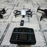 كاميرا 4K • بطارية ٣٥ دقيقة • مدى ٣ كم