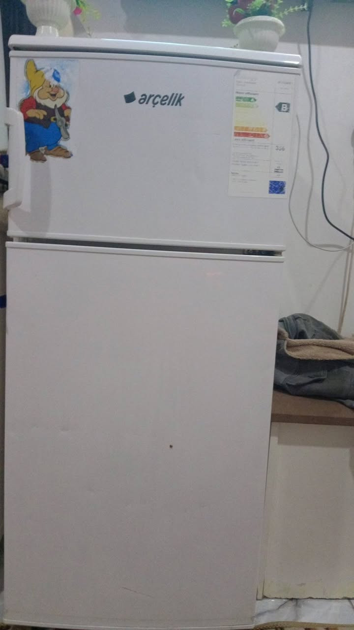 السلام عليكم البيع السعر 130 بيه مجال شي قليل التواصل على الرقم***********
