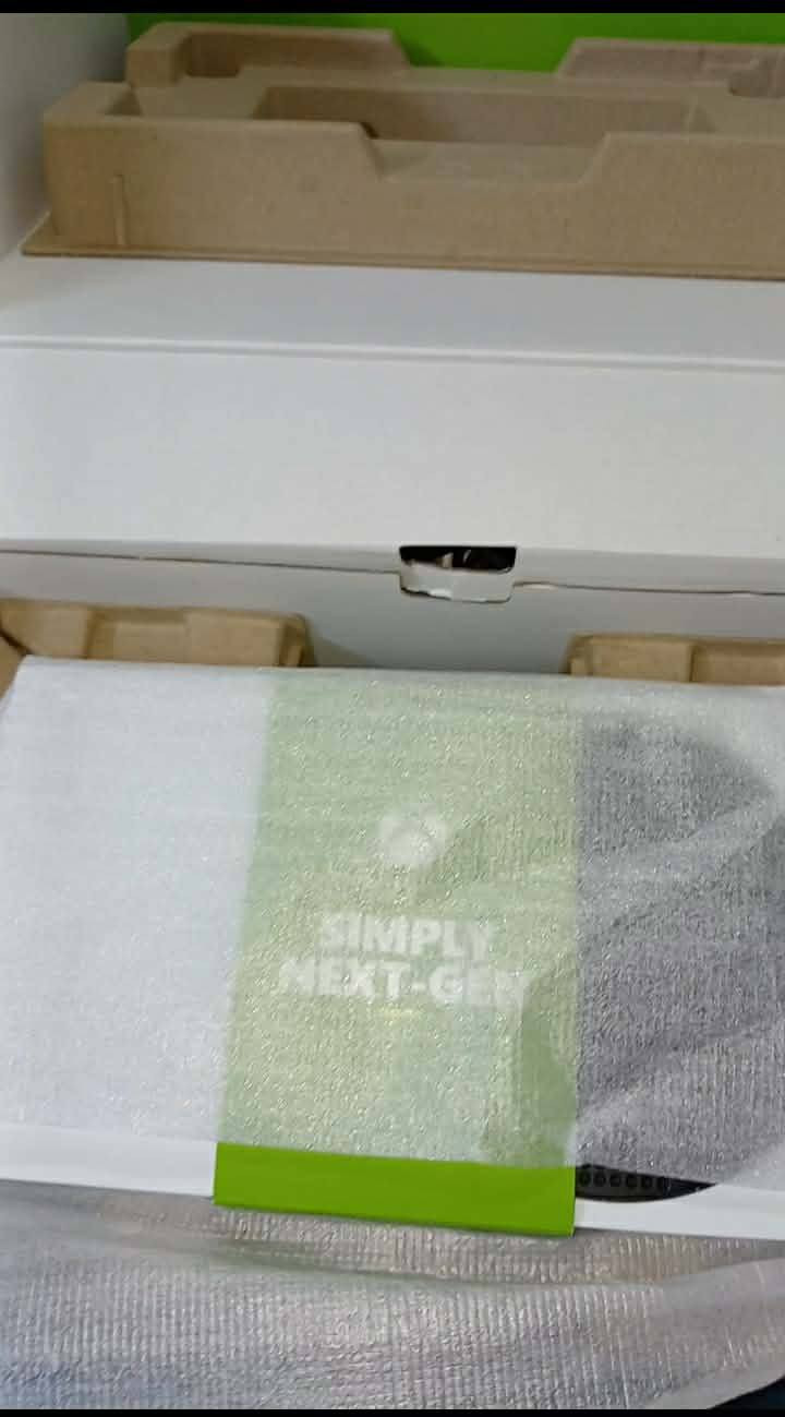 السلام عليكم شباب (جهاز سريس اس)  كيبل 2.1 (شهر ونص كيم باس) (العاب بتل فيلد 5 +++مثل ما واضح بل صوره +مستخدم 3 اشهر جهاز لوك استيكر ما شايف مصلح سريع وكلشي شغال  السعر 350 سبب البيع مديون ادمن وافق فدوه ❤️


**إذا كنت صاحب هذا الإعلان وتريد حذفه لأي سبب، رجاءا أرسل رسالة إلى الدعم الفني**