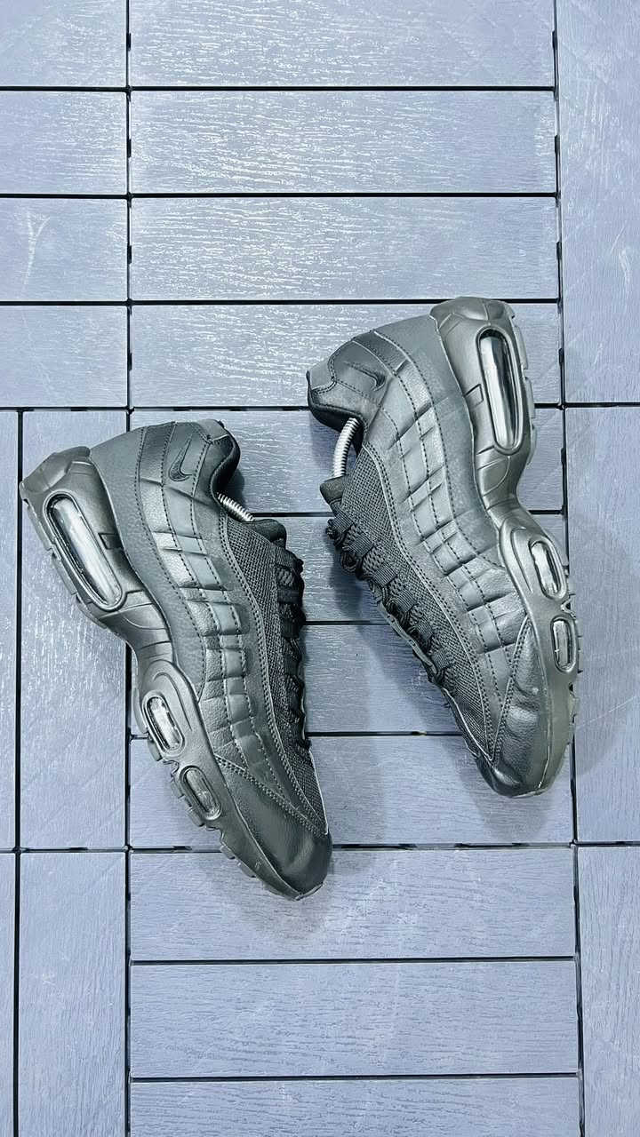 شباب كل صورة وجواها قياسها
سعر قطعه 35 الف 🔥


**إذا كنت صاحب هذا الإعلان وتريد حذفه لأي سبب، رجاءا أرسل رسالة إلى الدعم الفني**