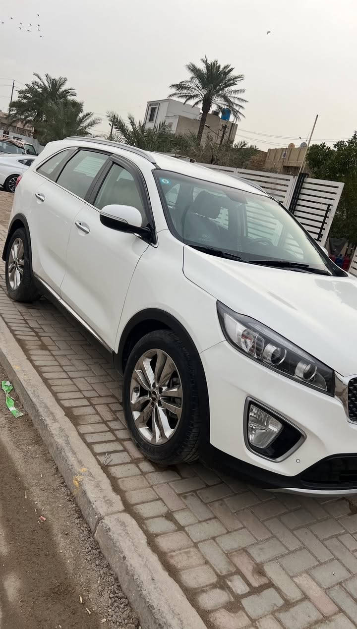 السلام عليكم سورنتو خليجي
موديل2017 بيها صبغ جاملغ امامي وبنيد وجاملغ خلفي 
ونص القماره لغد شاصي مكينه كير كفاله مكينه V6 
السياره جاهزه مواصفات فول عده بنراما السعر 168$
رقم بغداد باسمي تحويل ثاني يوم 
اقره المنشور زين واتصل مكاني بغداد البلديات 
***********
