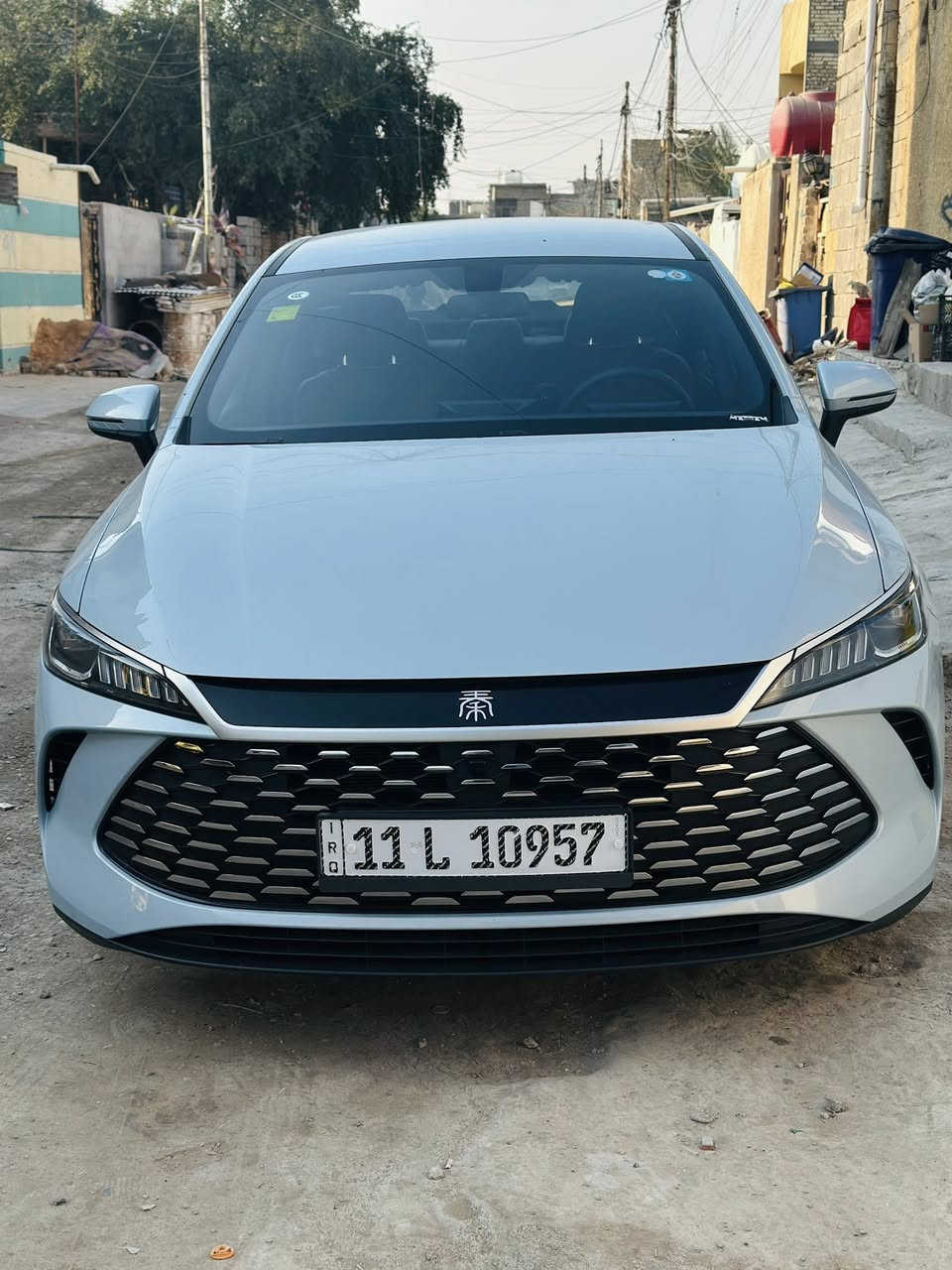 السلام عليكم 
بي واي دي 2025 جن بلاس 
لونهاا مميز سمائي لون كلش قليل موجود
لونها يفرق عن باقي الالون ب 500 الف
ماشية 4 الاف ونص قابلة لزيادة 
سيارة مرقمة وكاملة ومكفولة من كلشي 
الشاشة مالتها مبرمجة تطلع فديوات وتطبيقات السعر/18 ونص مليون دينار عراقي  العنوان بغداد

للاستفسار هنا عبر الماسنجر او عبر الواتساب ***********
