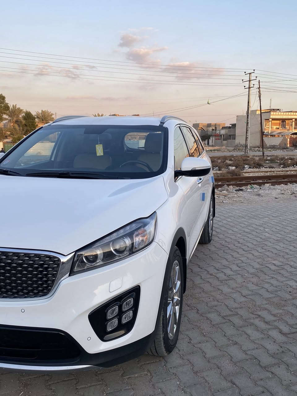 ياالله 
سلام عليكم 
سورنتو 2018 بغداد خليجي كلشي موضح بالسونار موجود بالمنشور
سعرها             220 وبيه مجال للشراي خير من الله 
للستفسار اكثر اتصل.     ***********
                                    ***********
مواصفاتها معروفه 
بصمه تشغيل وبصمه ابواب 
6 سلندر بدون رواجز على الشركه برغي ما مفتوح بيه 
7راكب 
3قطع تبريد 
زراك لايت 
مري شفط 
كراسي 2 كهرباء
كراسي جلد 
ماشيه 151 حقيقي 
صدر خلفي امامي تخم تاير 
سياره جديده تطلع بيه جديده 
مكان السياره بغداد المحموديه
