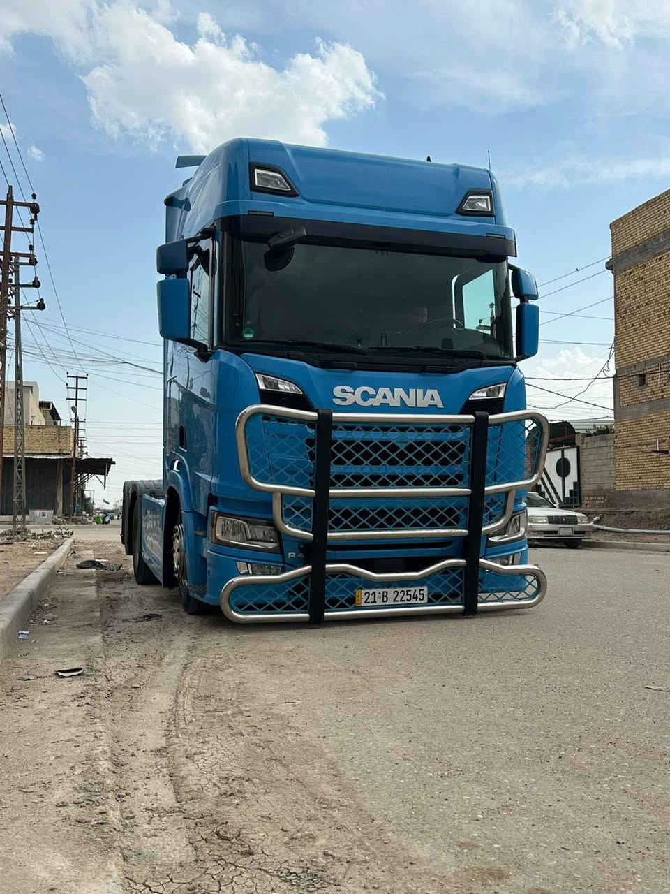 سلام عليكم سكانيه مديل 2019 فول مواصفات سحال مزوج باج بطن رتايدر دبل مناميه ثلاجه كامره وحساس مربوطه قلاب 3 محاور فصل وربط موجود  السعر 520 الاستفسار ***********
