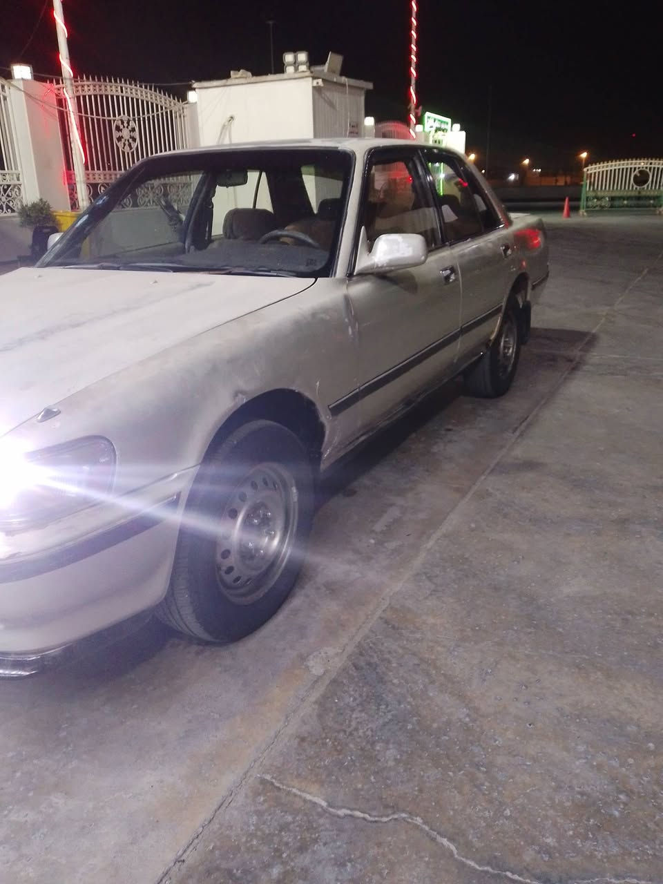 كرونسيده موديل 91 سياره جاهزه وحلوا وكفاله من الكص والنقل مكينه كير حداده لايت زنون  سنويه لل 27 سياره مال تكسي محرك وينجي سعرها 33 وبيها مجال قليل *********** بصره
