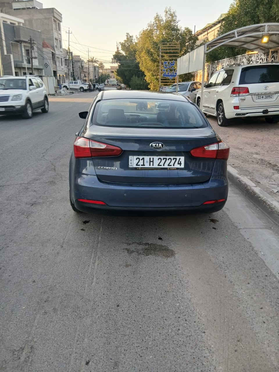 السلام عليكم كيا سيراتو 2016 خليجي للبيع رقم سليمانيه سنويه ورقم وهزه جديده السياره بدون دواخل بدون ايرباك وبدون تكم مصبوغه حزام مكان السياره صليخ ال 600 السعر 96$ وبيهه مجال بسيط للاستفسار ***********
