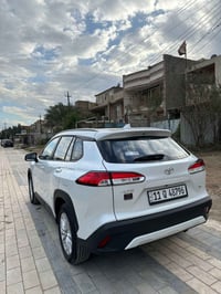 تويوتا كورلا كروز السعر ٢٧  زيرو ماشية ٣ الف  المواصفات مكينة 2000 هاي...