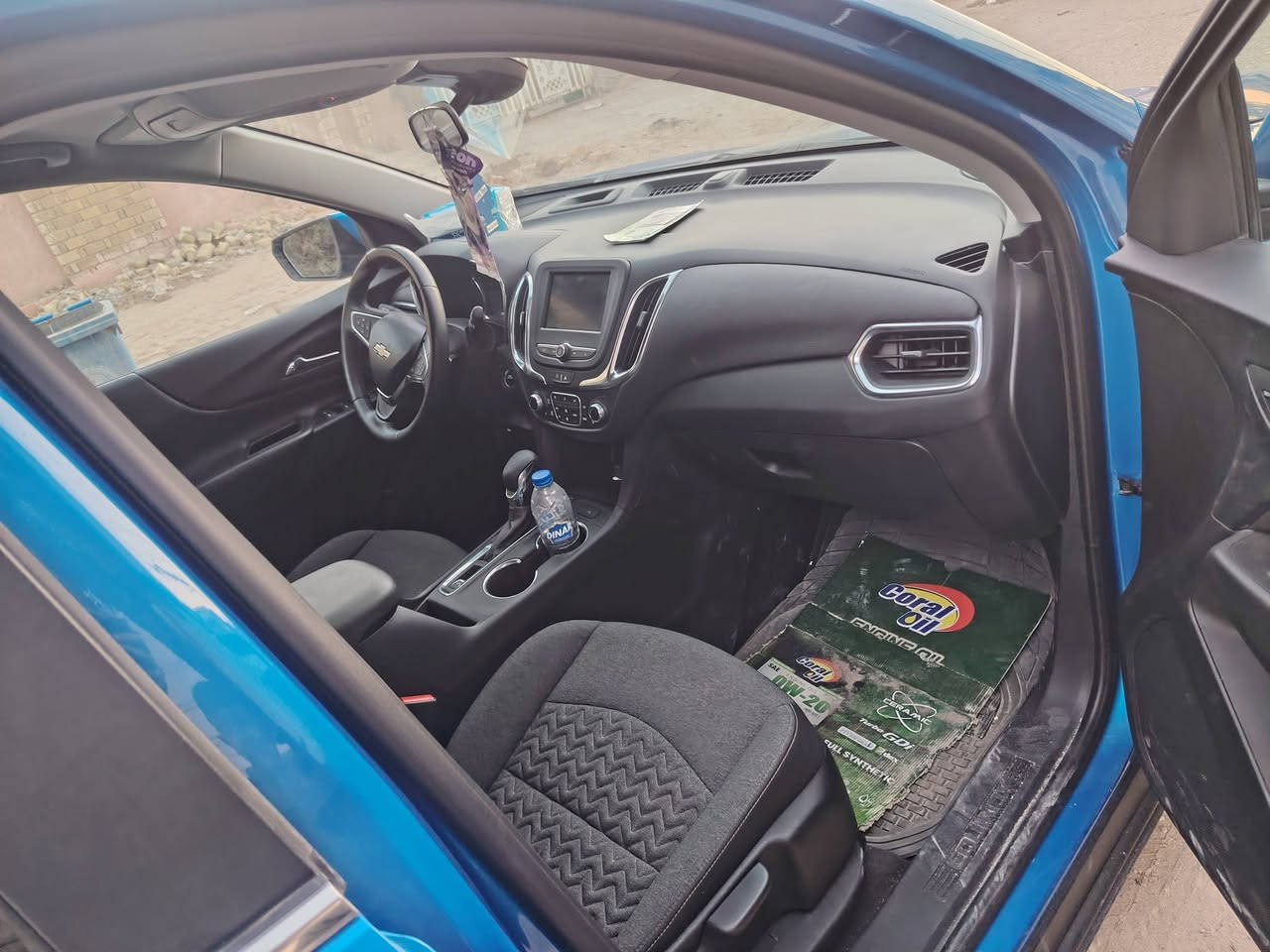 كوينكسLT 2024 لون مميز بحري  بدون رقم  ماشيه 16 حادث بنيد فقط بدون دواخل       ***********
السعر١٥٣ وبي مجال
