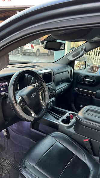 السلام عليكم سلفرادو 
موديل 21
باب طويل بدي قصير z71
قطعتين تبريد دبل اكسل كشنات جلد
محرك v8
ضرر 3 قطع بدون ايرباك
عداد المسافة 64 كيلو متر
قبغ بدي جلد
دشبول إلكتروني ديجتال
السعر 265
رقم بغداد باسمي
***********
