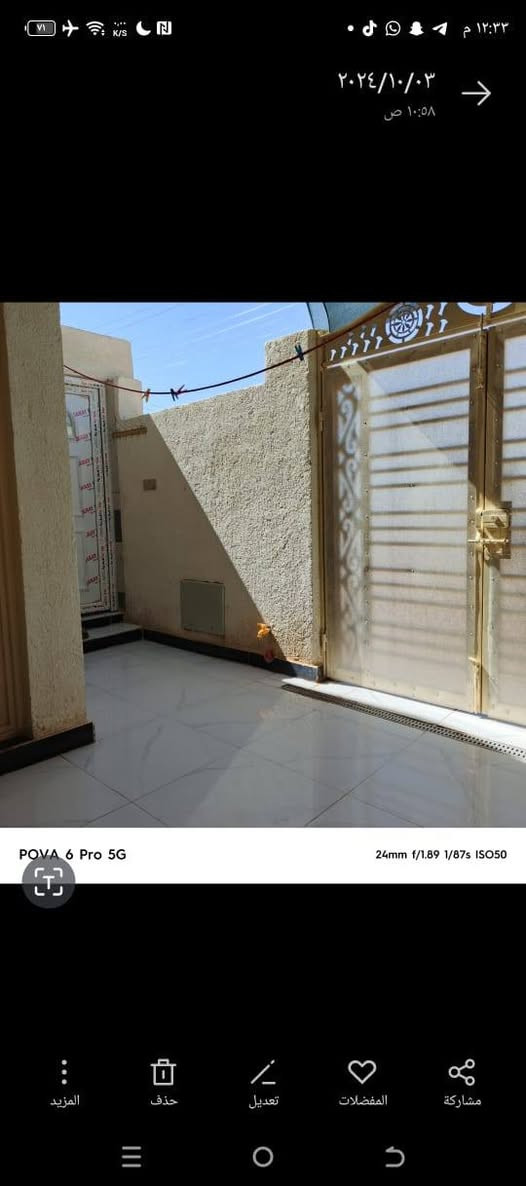 السلام عليكم  بيت للبيع بناء جديد للبيع العنوان حجي حسن الاولى مقابيل الجمعيات بصف المسيجة مساحة ١٠٠متر مربعة طابو  ٢٥ على الشارع عام الواجهية ٦ ونص  والنزال١٩ غرفة نوم ٦ الطول مترات والعرض ٤ ونص 
الاستقبال ٦طول  و٣ ونص العرض  المطبخ عرضة ٣ والطول ٤ 
الصالة ٣×٤  الحمام والمنور داخلي والصحيات خارجي الطرمة ٣ الطول والعرض ٦ ونص 
السعر70 و بي مجال 
للتواصل على ***********
