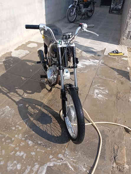 سلام عليكم دراجه للبيع مكفوله كفاله عامه تعميره 2025 مكاني مركز السعر 700وبيها مجال للطيبين الاتصال على رقم ***********
