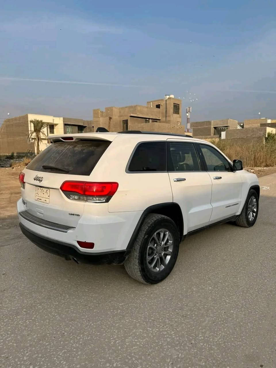 السلام عليكم جيب لاريدو 2015 وارد امريكي حادث جاملغ وبنيد وموجود صور السونار بجم محدث 22فول بدون فتحه السياره نضيفه السعر 210$ وبيها مجال العنوان بابل مسيب مكلف ب النشر رقم صاحب السياره (‭0771 615 0487‬)
