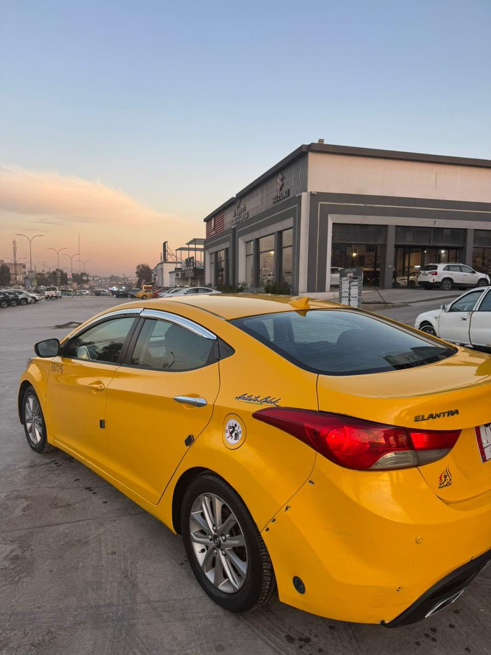 السلام عليكم
النترا 🚕

وارد امريكي 🇺🇲 ليبل وأحد 

موديل2011👋

رقم بغداد مشروع وطني شرعيها بالموصل يعني تحويلها بالموصل 🙋 سنويه وهزه جديده 👋 

بدون كاربون بانزين ⛽ منظومه غاز بيها 👋 

هيئه وغرامة صفر 🚦 شرط التحويل 🚦 

محرك 18/محرك وكير شرط 👋 

طخم تاير طخم امامي خلفي جديد 👋 

تبريد ثلج 🥶 مكيف الهواء 

السياره ماينقصها كل شي 

📢ظررها بوند فقط بالصور والباقي شرط وكدام العين 👀 🛑 #السعر 95$💸 وبيها مجال 

#العنوان #الموصل # حي الحدباء 

التلفون ***********

🛑2️⃣بالتلفون قفل ماكو تعال ودفع سعر اليعجبك
