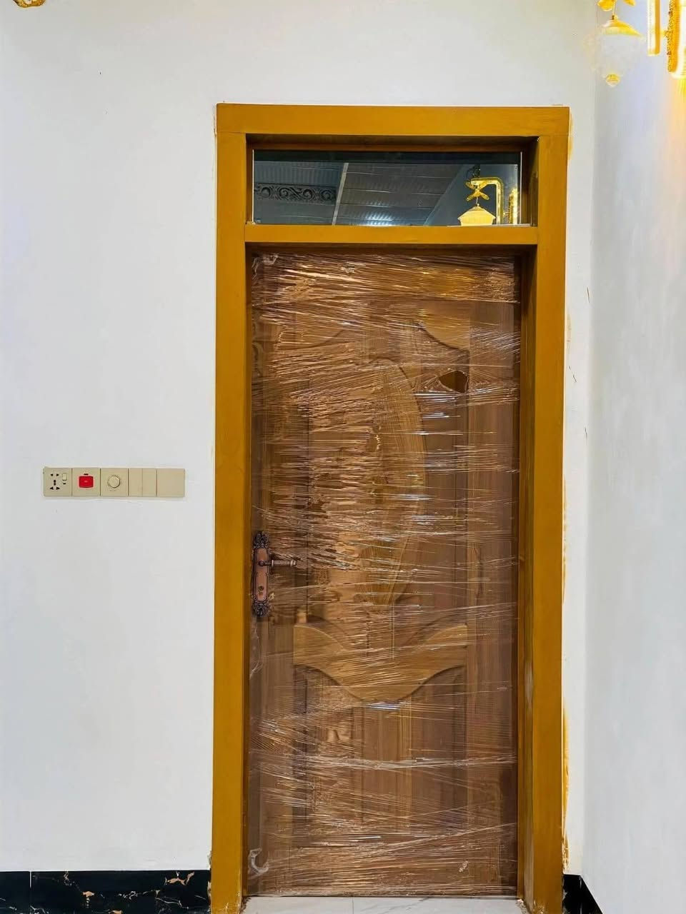 مساحه 80 متر #طابو_زراعي  سند ٢٥
🤑 سعر 30🤑و ***********
(مكتب  الفهد عمود 270
تفاصيل لبيت (( موجود🎥📷 فيديو كامل للبيت
غرفه نو1// مطبخ// صاله// استقبال// صحيات خارج وداخل 

عنوان البيت  نجف مقابل ملحق قرية لغدير 

بناء ممتاز// اساس وسقف صب 
طابوق 🧱 جمهوري

كل البيت #سقوف_ثانويه

كل الخدمات موجوده 
مدارس 🏫 سوق #تبليط 

مقابل  قرية الغدير  ***********واتساب
