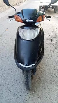 دراجه للبيع سبيسي سعرها 350 بيه مجال حك الجيه بيه خيط تبخير 0773826559...