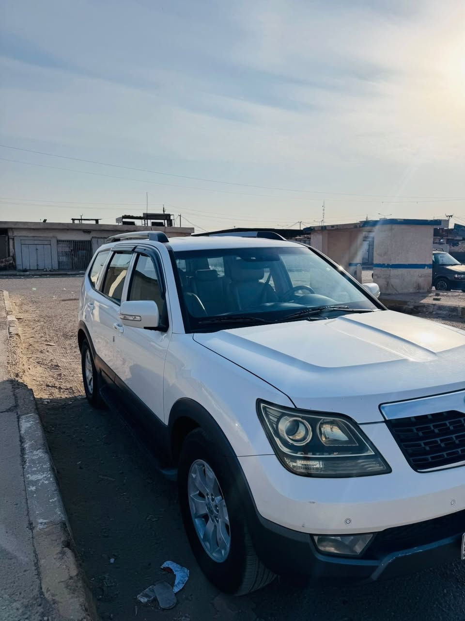 السلام عليكم ورحمة الله وبركاته 
كيا موهافي. للبيع. 
موديل. 2016. رقم اربيل بسمي
مكفولة  كفالة عامه 
فور ويل. 
تحكمات ستيرن جهتين 
كامره حساسات خلفي وامامي 
كشنات جلد تبريد. ثلاث قطع
شاشات. داخلية 
باب الجنطه. شفط
محرك 6 سلندر 3800
ماشيه. 148  الف حقيقي 
السعر. 180 $. 

سياره جاهزه ومابيها اي نقص. تخم تاير جديد. نكسن الاصلي  
باتري جديد. للاستفسار 
***********
مكان السيارة بغداد
