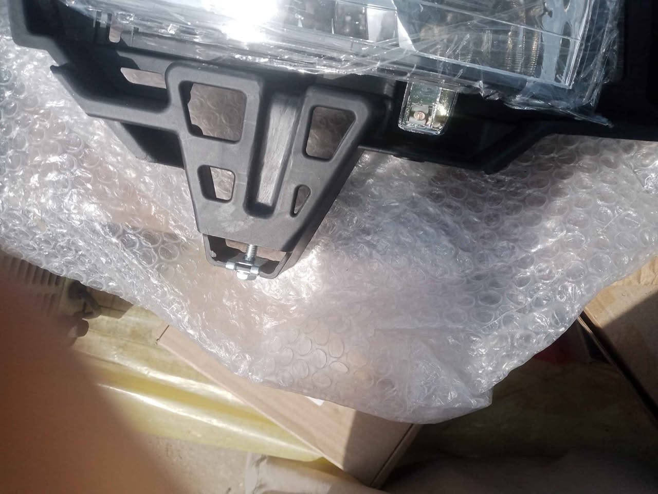 ايسي مال كير مال تويوتا 
ولايتات كامله حته الكلوب بيهن مال فورد امريكي   طلعن بالباله ابيعهن شلع ب١٠٠ واذا قطع كلشي بسعره وتدللون للاستفسار مراسله ماسنجر او واتساب على الرقم 
*********** بغداد, العراق
