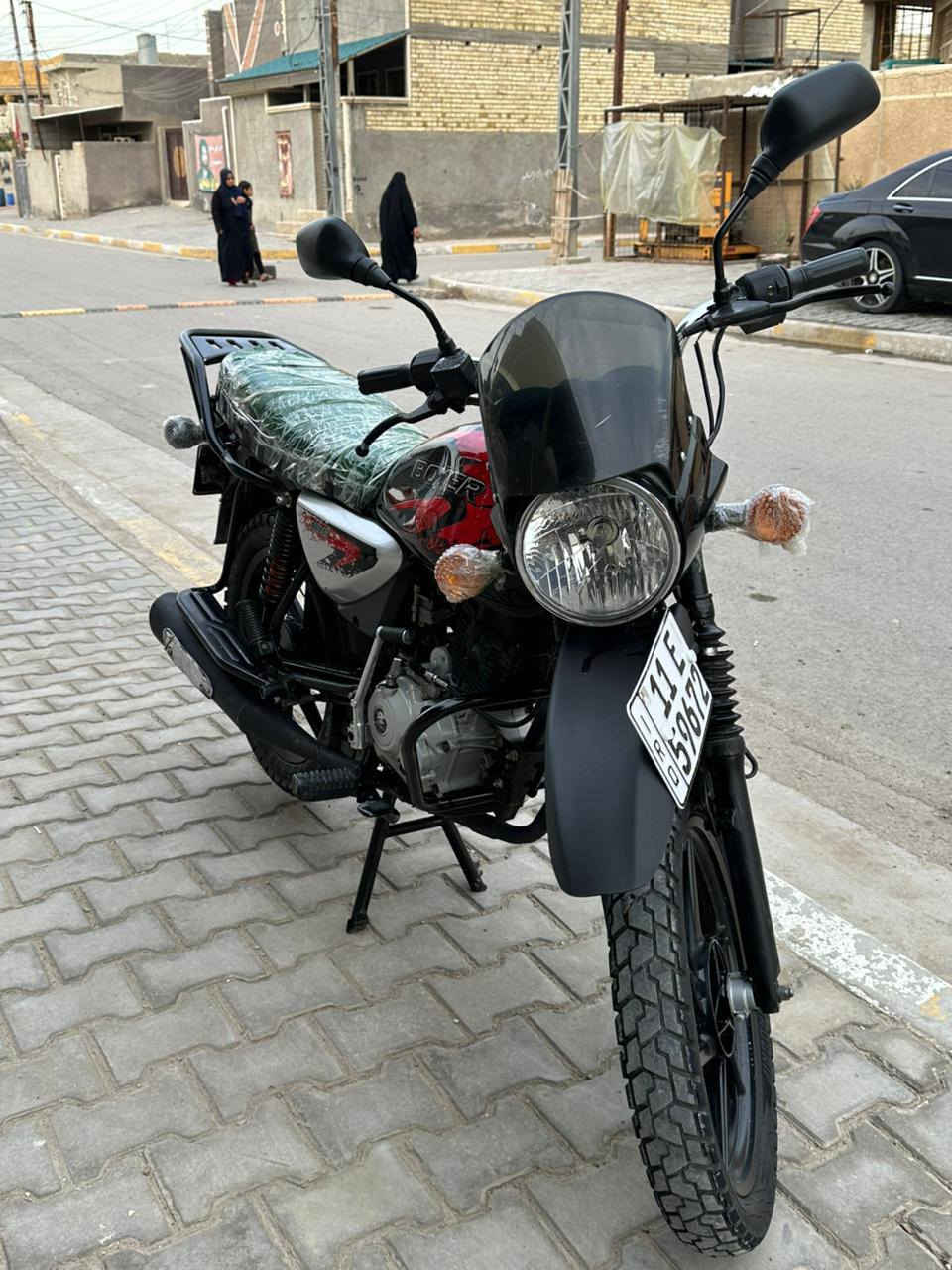 سلام عليكم بوكسر للبيع موديل 2023 مرقم وكاملة لوحة وسنوية نكليزي تحويل ثاني يوم مكفولة كفالة عامة مابية اي نقص ماشية 9 آلاف حقيقي شراي يتصل ويدلل مكاني الحسينية الراشدية رقم ***********
