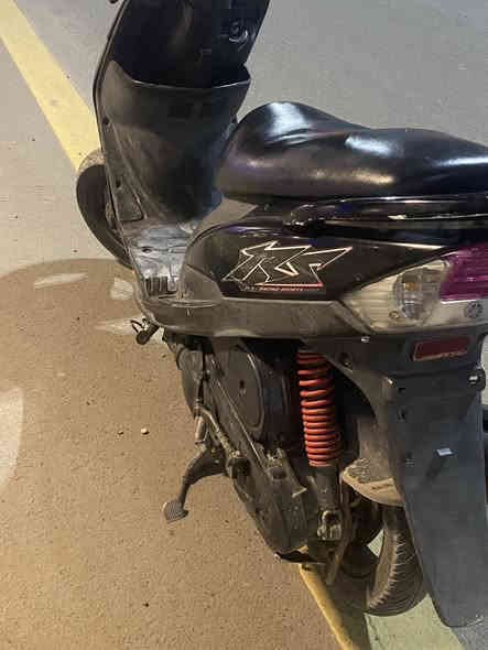 دراجه ماكس للبيع الدراجه نضيفه شوفت عينك كلشي بلادي والدراجه ختم واحد كفرات وحواضن لسعر 700 لمكان بغداد المشتل ***********
