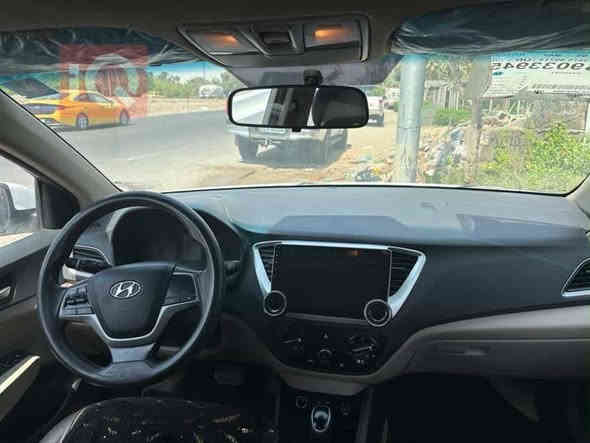 سلام عليكم للبيع
سياره اكسنت موديل 2019 خليجي فول موصفات

رقم بغداد الجديد سونار داخل المنشور
العنوان بغداد المشتل 
السعر 123ورقه

الاستفسار على رقم ***********
