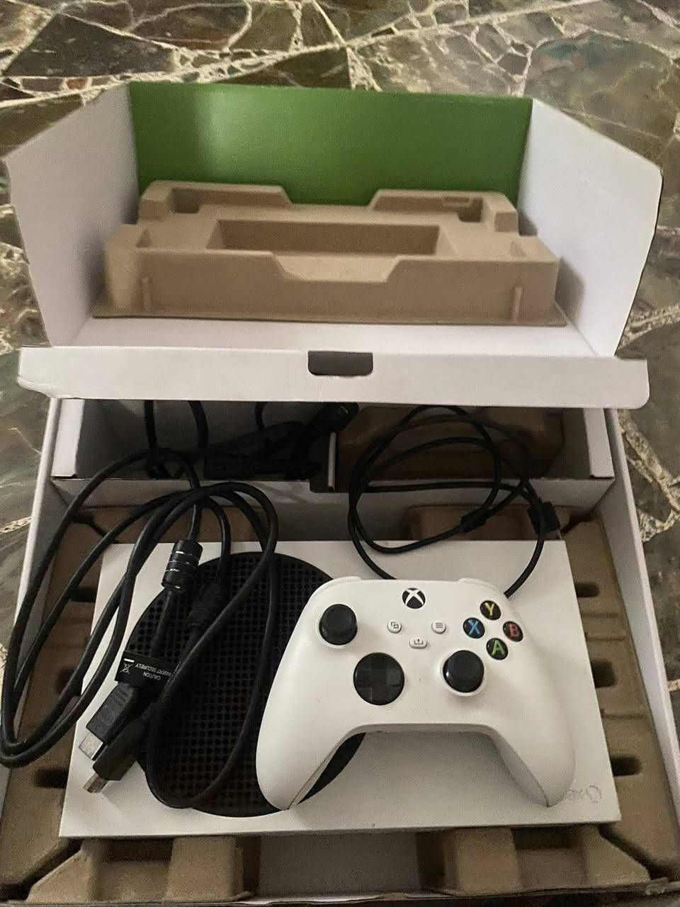 Xbox series s 512
حهاز نظيف جداً مع بطارية اصدار 22
غير مفتوح ومتروك من سنتين كامل مع الكارتون والملحقات
السعر 350
مكاني الحلة


**إذا كنت صاحب هذا الإعلان وتريد حذفه لأي سبب، رجاءا أرسل رسالة إلى الدعم الفني**