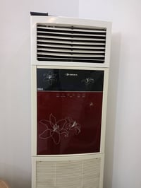 سبلت 3 طن مستخدم شرط الشغل كامل هو والبوري وجهاز التحكم للاتصال 078361...