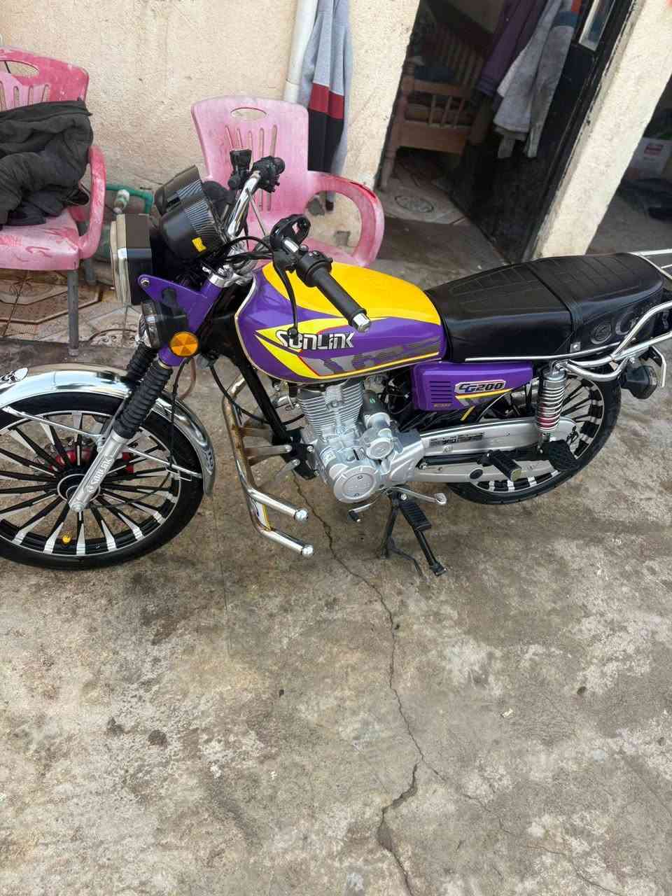 سلام عليكم دراجه سيفان 2025 نضافه موضحه كدامك دشبول شغال دراجه مابيه اي نقص الاستفسار اتصل عل رقم ***********
