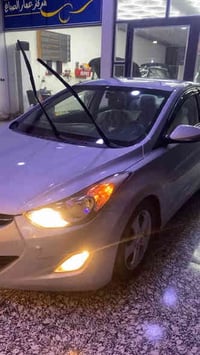 هونداي اڤانتي  موديل 2012  رقم بصره حره شرط التحويل السياره مابيها نقص...