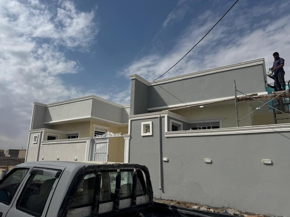 بيوت ثنين طبك مساحه الواحد ٢٠٠ متر بناء جديد ٢٠٢٦ يتكون البيت من غرفتين وصاله واستقبال ومطبخ وصحيات داخليه وخارجيه بناء بلوك صب كونكريت شغل درجه اولى المكان حي السبل الثانيه ***********
