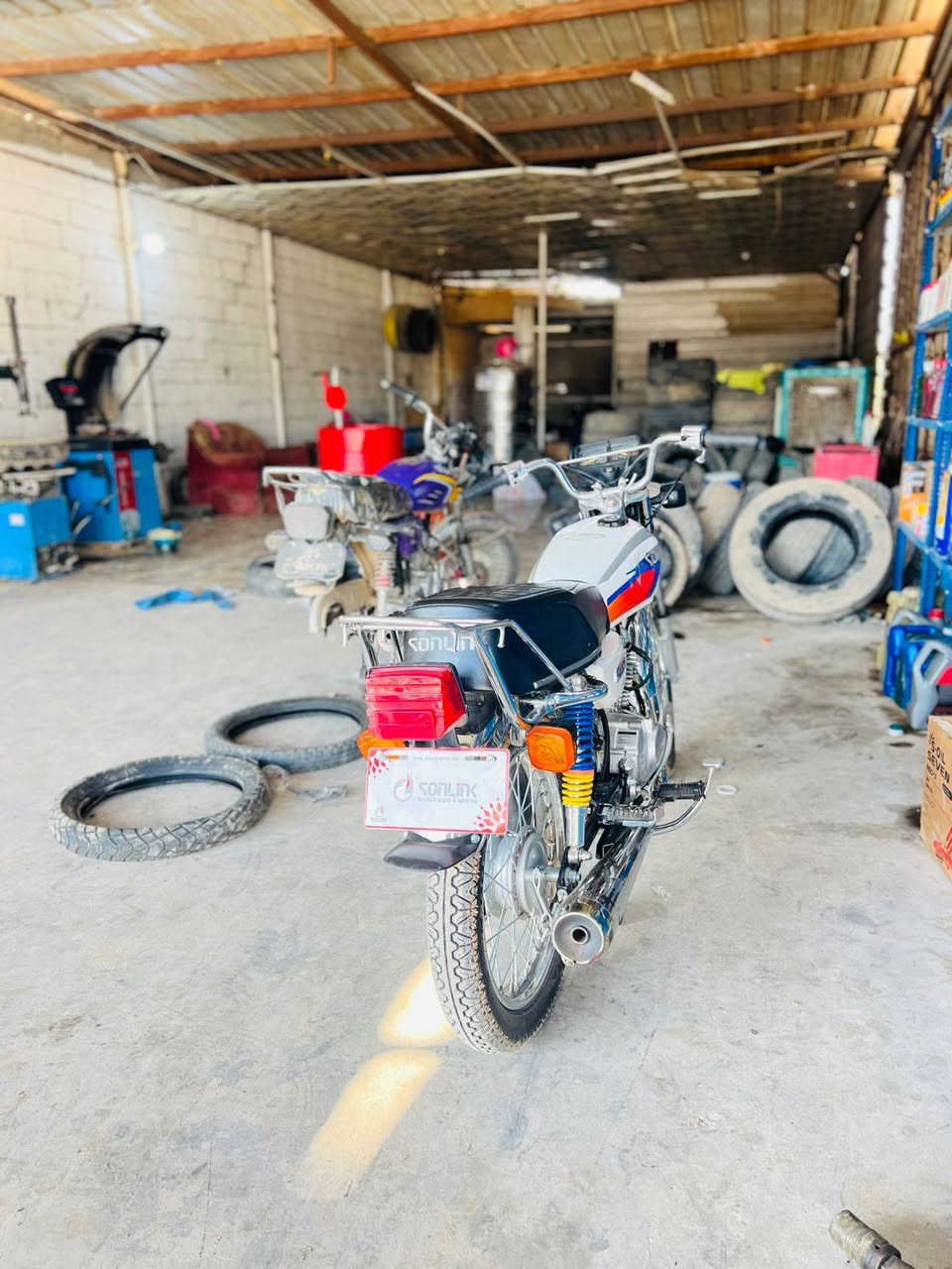 سلام عليكم دراجه لبيع موديل 2025مكاني ديالى جديده الشط ***********
