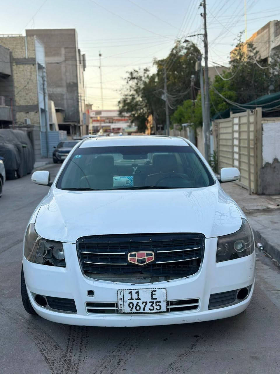 امكراند جيلي C8 2013
محرك 2400 مال ميستوبيشي كير اوتوماتيك خير من الله 
رقم بغداد انكليزي بانوراما+ شاشه
ضربتها خفيفه يم مكان الايت الايمن 
تبريد شغال ثلج
السعر71 وبيها مجال سنويه بأسمي تنتهي 2030 
رقمي ***********
