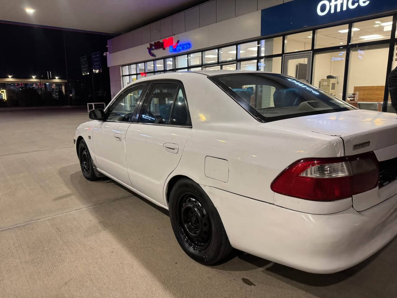 Mazda 626 
مازدە فاسولیا
 مۆدیل ٢٠٠١ 
اوەلیات اوەلیات باناو ناکرێ حدز و رەقەمو سەنەوی ئەسلی بەشەرت  
تەبرید سارد گەرم ناو رەساسی 
مەکینە ٤ پستن گێر عادی 
سەیارەیەکی پاک و جوانە 
تاخم تایەی و ویلی خاوێنە 
گێر مەکینە بەشەرت حدز و ئەوەلیات بەشەرت 
نرخی ٣٣ وەرەقەیە و کەمێک مەجالی تێدایە گۆرینەوەش دەکەم بە سەیارەیەک بە دڵم بێ أربيل, العراق


**إذا كنت صاحب هذا الإعلان وتريد حذفه لأي سبب، رجاءا أرسل رسالة إلى الدعم الفني**