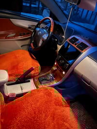 کرولا 2013   بیلاد خسوسی سپی  ئۆتۆماتیک مەکینە ١٨   بی دەعم بی لیداو  ...