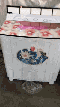 مكاني مدينه الصدر شارع الفلاح قطاع ٤
***********
السعر ١٠٠ وبيه مجال
