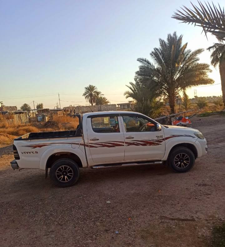 فورويل هايلوكس كويتي فول وتماتيك رقم نكليزي سنويه جديده السونار كدامك السعر ٢٢٠ وبيه مجال مكاني بغداد ***********
