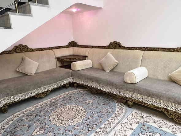 ديوان كويتي نضيف نضافة %90 ما صار شهرين اشترينا رايدي ب 808 بي مجال للمشتري العنوان البصزة. لا يوجد توصيل يس خريبط ***********
