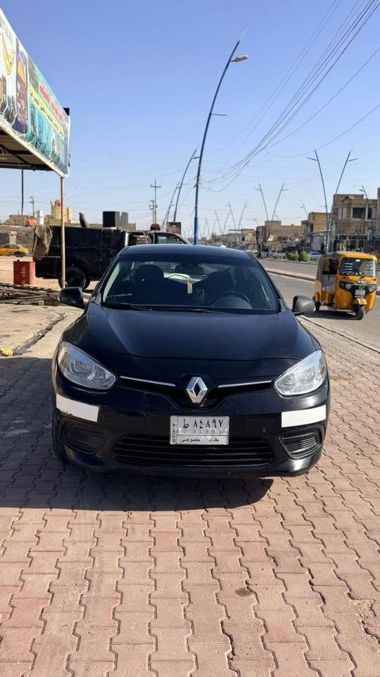 رينو فلوينس 2016 (محرك 1.6)
:
‎السلام عليكم.. سيارة رينو فلوينس (Renault Fluence) موديل 2016 للبيع، المواصفات كالتالي:
* المحرك: 1.6 لتر (اقتصادي جداً ونشط).
* الرقم: بغداد (خصوصي)، والتحويل مضمون والسنوية جاهزة.
* الحالة الميكانيكية: الكير والمحرك والتبريد بحالة ممتازة وجاهزة للاستخدام فوراً.
* الوضعية: السيارة نظيفة ومثالية للاستخدام اليومي.
السعر ٥٥
هاتف ***********
