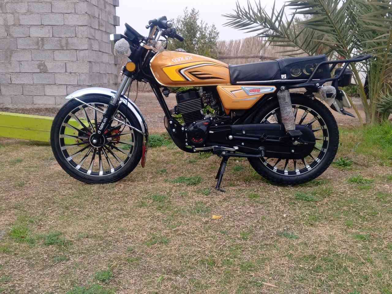 السلام عليكم دراجه للبيع ضاغطه زنجيل موديل 25ماماشيه قليل لمكان واسط عزيزيه سعر خاص اوراق بغداد /***********/***********
