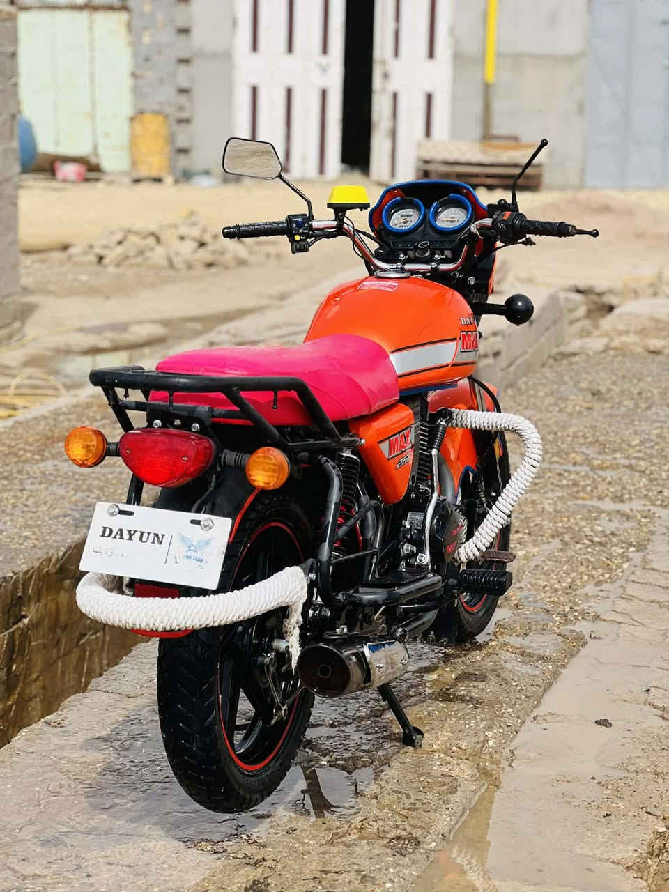 معرض السليطي
دايون ماكس موديل ٢٣ برتقالي كفاله عامه شرط
اوراق اصولي جاهزه باسمي بوجهك كبل رقم
دراجه احله من الصوره فول نعومه.
مكاني قلعه سكر عكيل
السعر مليون ٩٠٠ وبيه مجال
***********
***********
