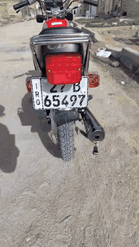 دراجه 25تعمير بشهر 12مامتعوبه بعدني جبيس شاصي 22مرقم وكامله ماعوزه برغي تحويل يمته ماتريد الشراي بي خير ويدلل***********السعر 1900وبيه مجال قليل
