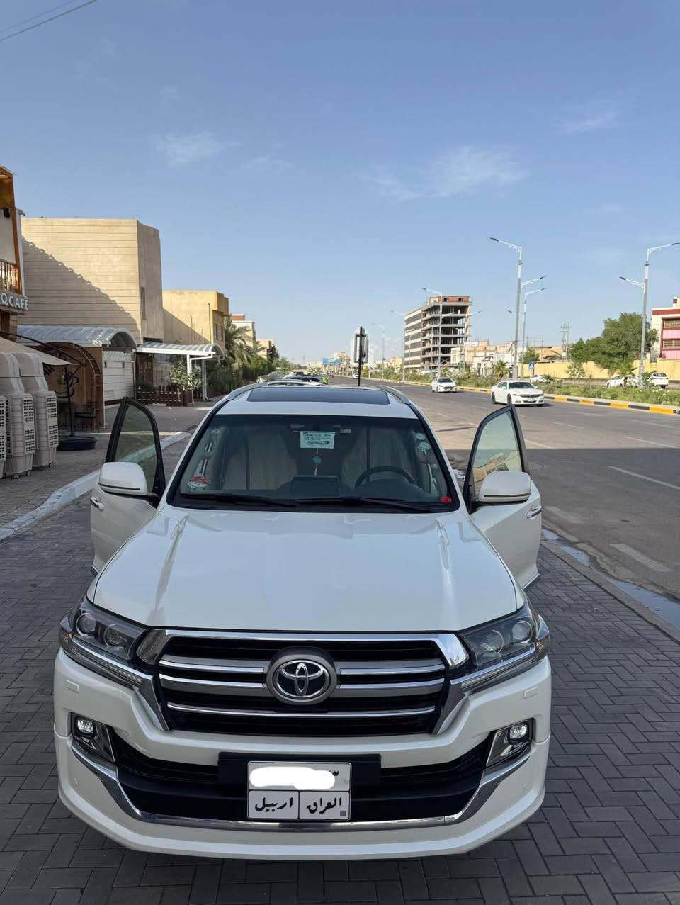 السلام عليكم 

TOYOTA  LAND CRUISER MODEL 2019     GX.R          8V         82000KM

♦️كــفـــــــــالـة عــــامـة.
🔹(عدا بارد اقل شبر )
♦️رقــــم اربيـــل

مواصفات :-
🔹محرك 8 سلندر
🔹إشارة لكزز 
🔹عينة ليزرية
🔹فتحة سلايت 
🔹ماشية ٨٢الف كيلو 
🔹دبل ماوس 🔘
🔹5بصمات (بصمة تشغيل )
🔹أبواب بصمة
🔹مري قلاب 
🔹كشنات جلد (بيجي )
🔹كشنات كهرباء
🔹جنطة كهرباء 
🔹ثلاجة
🔹 3 قطع تبريد 
🔹حساسات امامي +خلفي 
🔹زراك لايت 

♦️وبعد هواي مواصفات 🔘

المكان /البصرة
الاتصال. ع رقم 
***********
