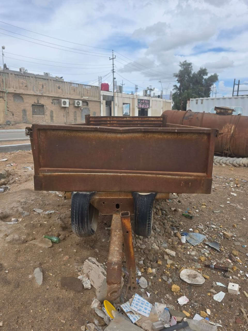 السلام عليكم مقطورة وعربانه مال كاروبه للبيع المكان البصرة الزبير بيع كوم حديد السعر ثنيناتهن مليون ونص
***********
