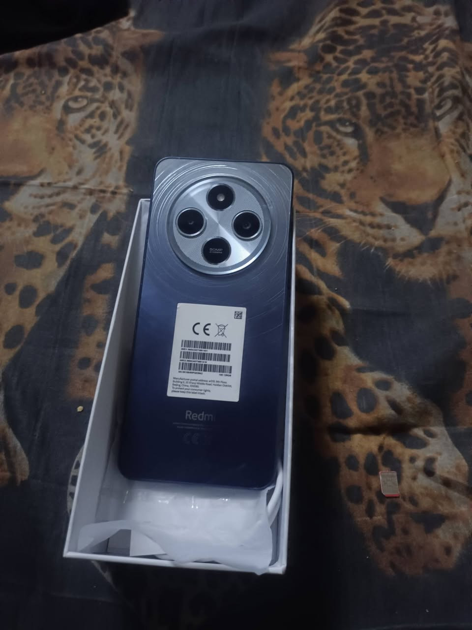 السلام عليكم جهاز Redmi 14 C  جهاز كامل بعدة جديد 

ذاكرة 128 جهاز بعدة جديد كارتونة موجودة 

سعرة 100 وبي مجال حك الجية 

بكاني سبع قصور شارع ابو علي 

واتساب ***********
