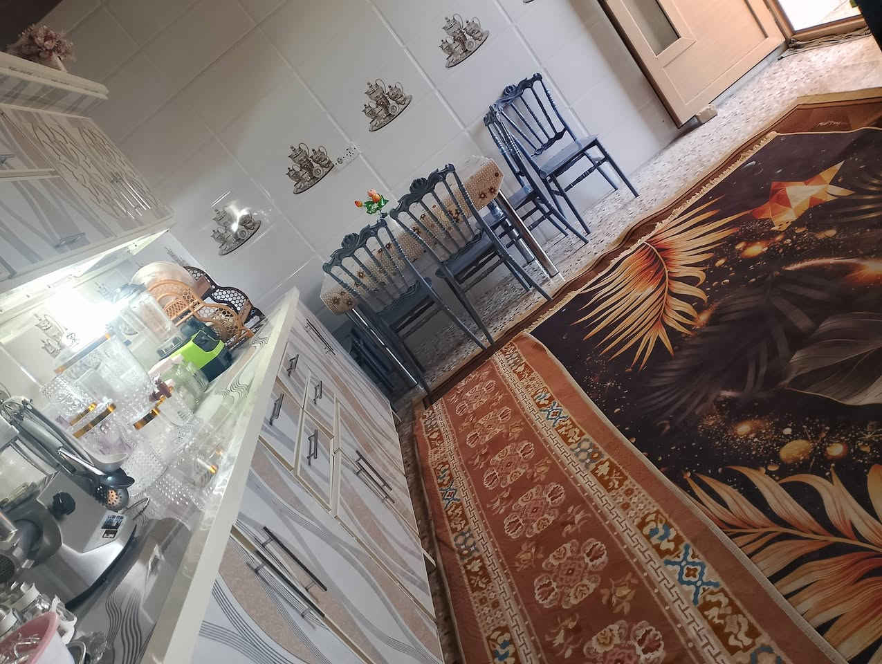 دار للبيع بناء حديث مساحته 380 م ركن 
منطقة حي النداء قريب على مدرسة زينب وثانوية الروئيا مكان مميز نوع العقار بلديه 
الاتصال 
***********
