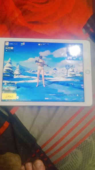 ايباد للبيع جيل الخامس سعره ب 200 هذا رقم الهاتف *********** بغداد
