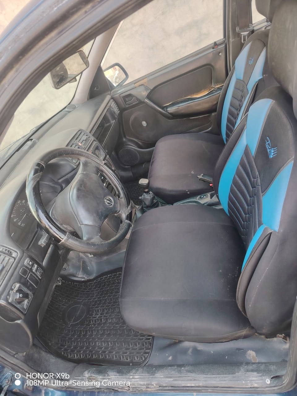 اوبل 93 للبيع حجم 18 كاربون بنازين جديد رقم الاماني مكينه شرط لانفخ ولاصرف معجون بجاملخ الخلفي ومعون ب بوند خفيف معجون سعر40 وبي مجال (***********)
