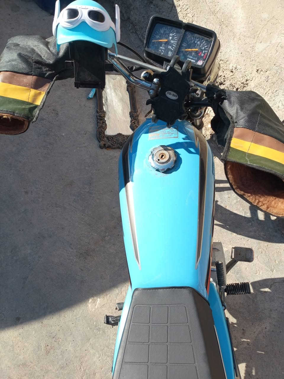 من رخصت الدمن دراجه ايراني للبيع مكان بغداد بوبشام خمسه كير مكينه اتخبل تراي كلش  حلو ***********
