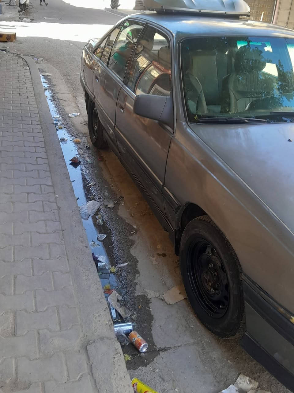 السلام عليكم اوبل اومياكا مديل91 كير اوتو سبلت شغال كهربائيات كلها شغاله شاشه كامره خلفيه  تخم تاير مثل ماموضح بالصوره رقم بغداد السنويه باسمي لحد 27 ***********

