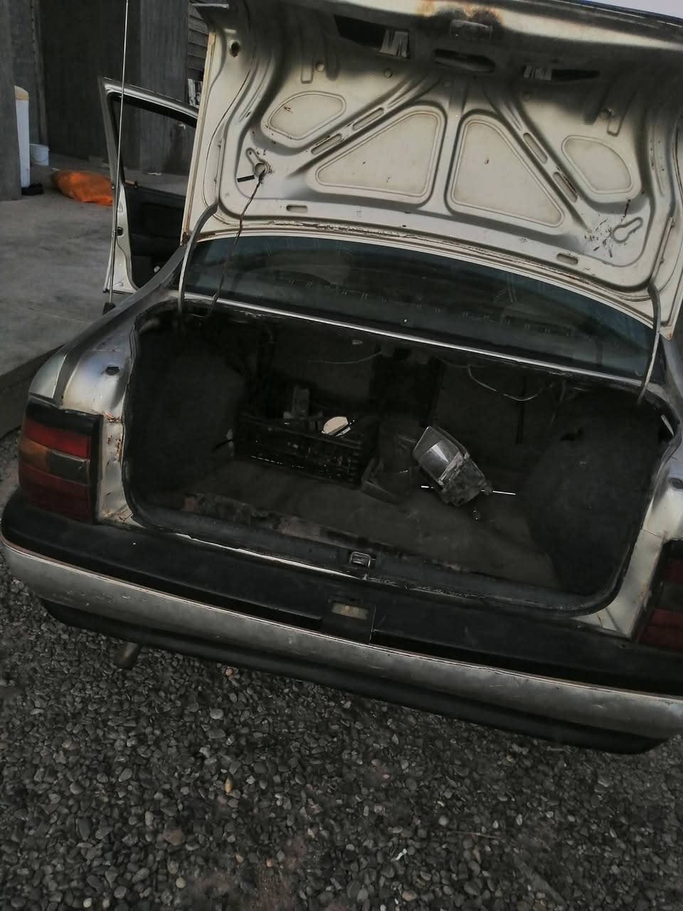 السلام عليكم اوبل فكتره ١٩٩١ محرك كير شرط ١٨٠٠ رقم دولي الأنبار بسمي *********** السعر ٣٠وبيه مجال يرهم مراوس
