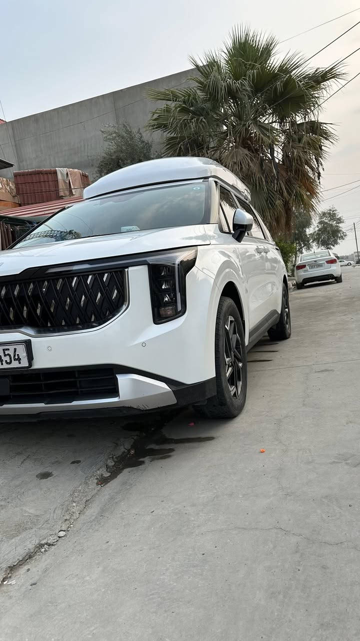 كيا كرنفال 24  / غاز & بانزين وارد كوري 
محرك v6 3,5 
شاشة متصلة 
تبريد تسخين المقاعد 
9 راكب 
كير ماوس 
ماشي 83 الف 
صندوق اعلى السيارة ابلادي مالت شركة 
قيادة ذاتية 
حساسات 
ابريك طوارىء 

*********** للسعر التواصل او وتساب
